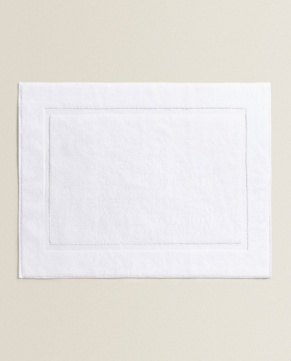 White Non-Slip Soft Bath Mat