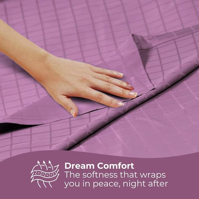 Plum Window Checked Bedsheet with Pillow Cover