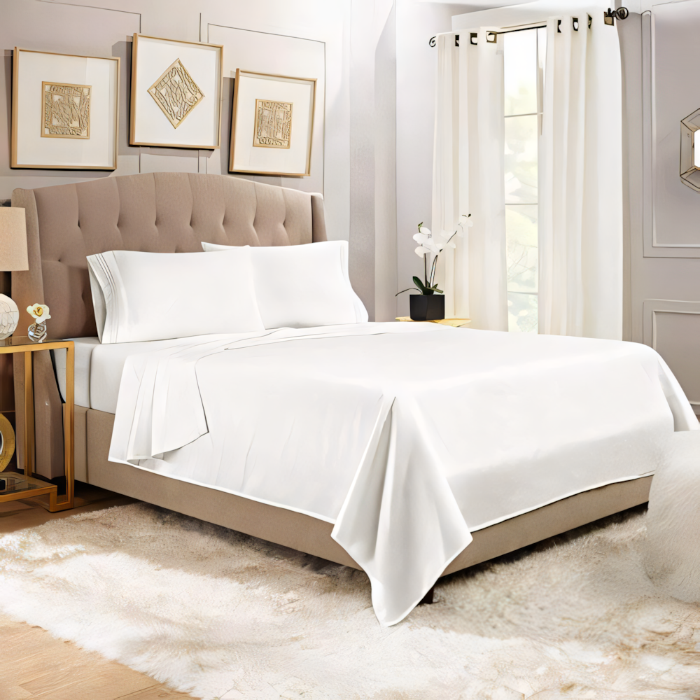 Percale 300 TC White Bedsheet with Pillow Cover