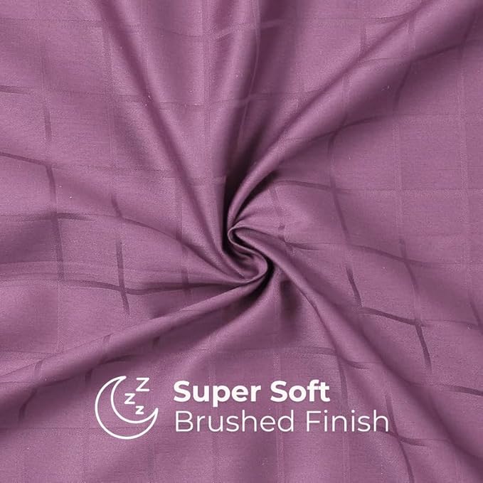 Plum Window Checked Bedsheet with Pillow Cover