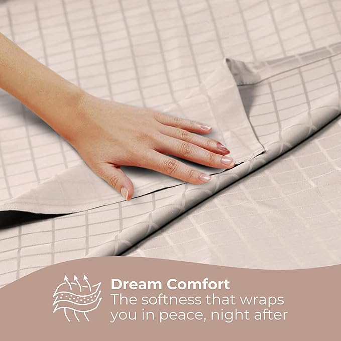 Pearl Window Checked Bedsheet with Pillow Cover