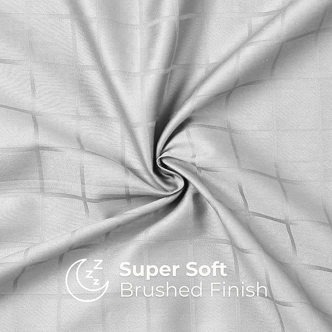 Ivory Window Checked Bedsheet with Pillow Cover