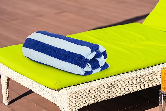 Vyaamo Pool Towel