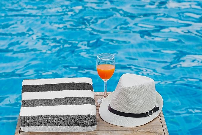Vyaamo Pool Towel