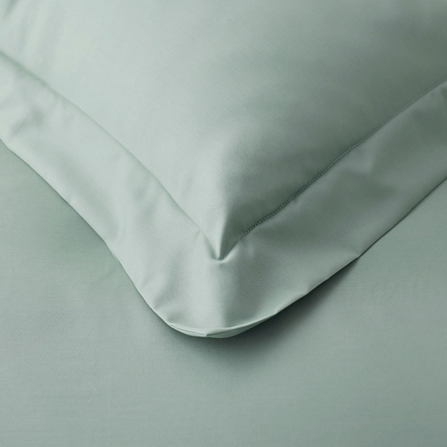 Tea Green Plain Bedsheet: with Pillow Cover