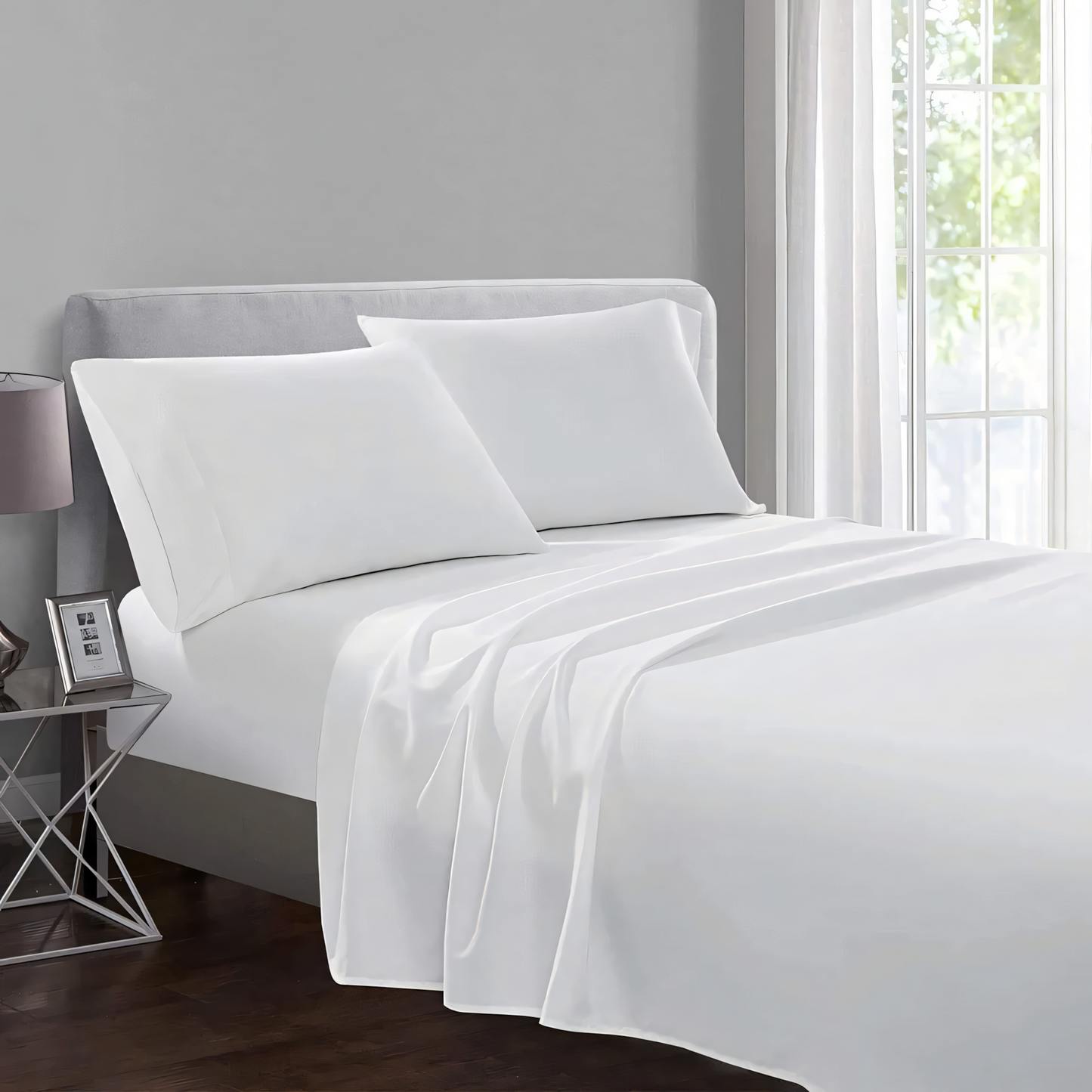 Percale 300 TC White Bedsheet with Pillow Cover